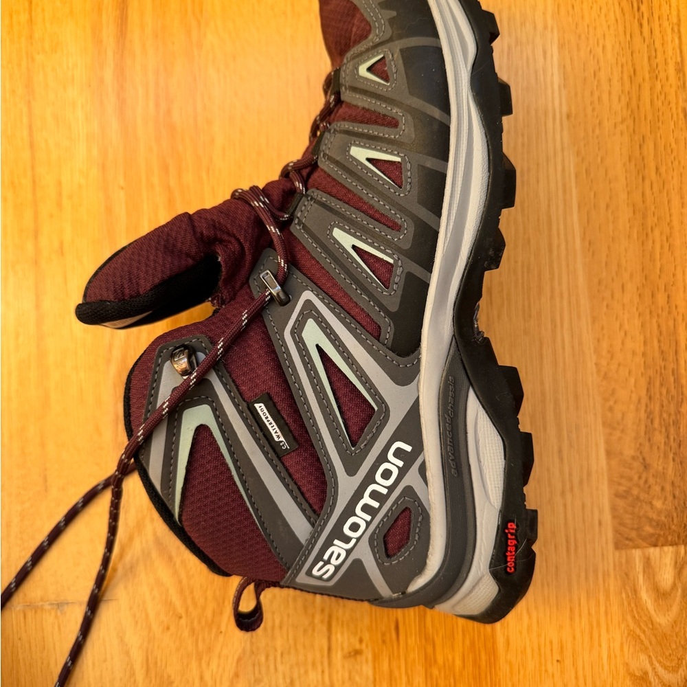 Salomon Women’s Boots Athletic Shoes - Burgundy and Black - Picture 5 of 8